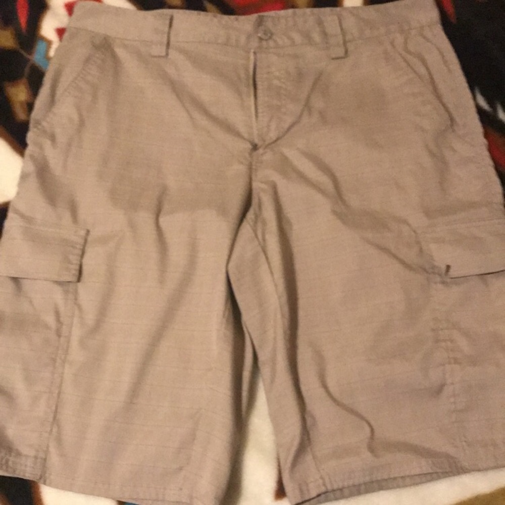 Under Armour khaki shorts